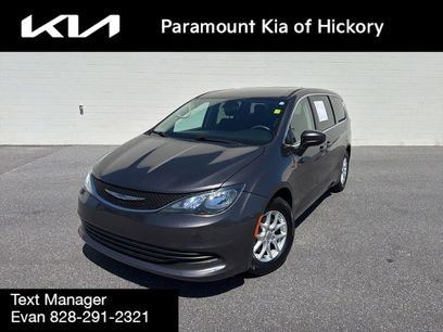 Used 2018 Chrysler Pacifica LX