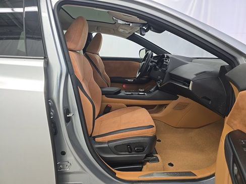 Used 2023 Lexus RZ 450e Premium w/ Accessory Package (2T) AWD/4WD image 8