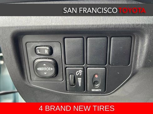 Used 2012 Toyota Prius Three FWD image 31
