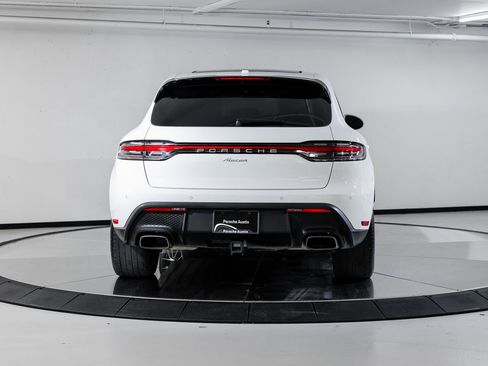 Certified 2023 Porsche Macan image 6
