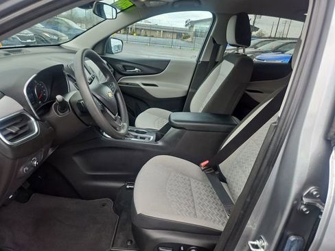 Used 2024 Chevrolet Equinox LS w/ LS Convenience Package image 10