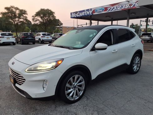 Certified 2022 Ford Escape Titanium w/ Titanium Elite Package AWD/4WD image 7