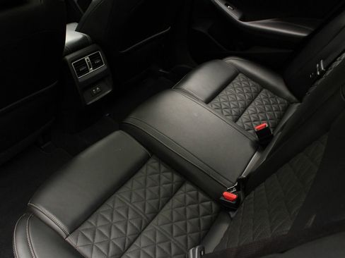 Used 2020 Nissan Maxima Platinum w/ Sport Mat Group FWD image 21