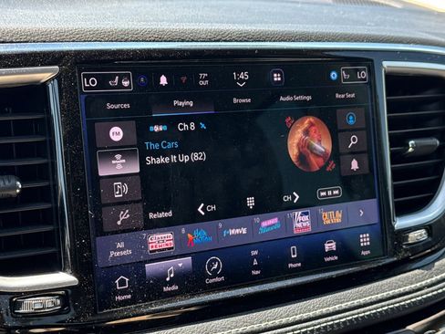 Used 2023 Chrysler Pacifica Limited w/ Uconnect Theater Family Group AWD/4WD image 22