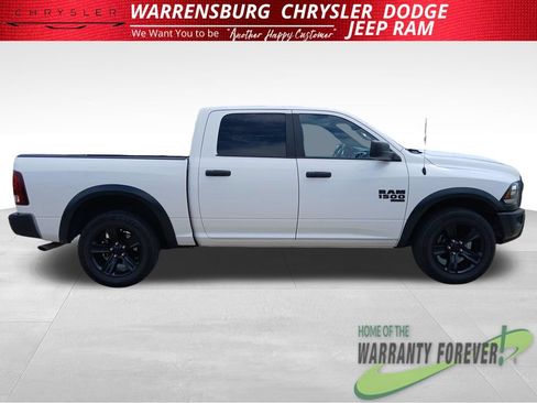 Used 2024 RAM 1500 Warlock AWD/4WD image 3