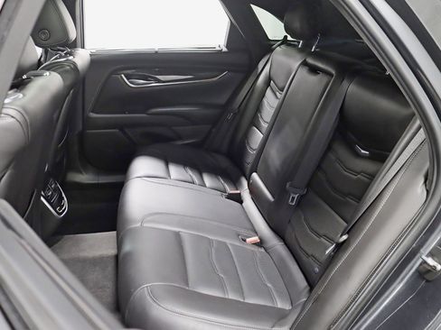 Used 2018 Cadillac XTS Vsport Platinum image 27