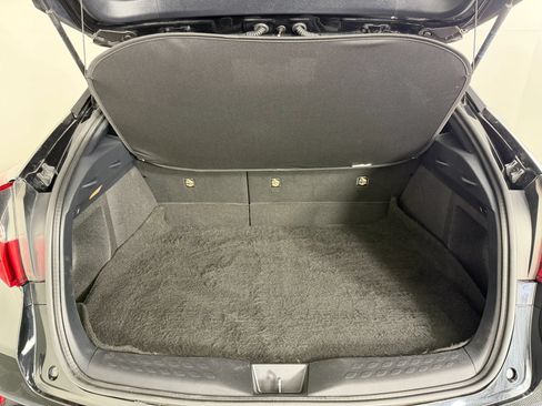 Used 2018 Toyota C-HR XLE FWD image 16