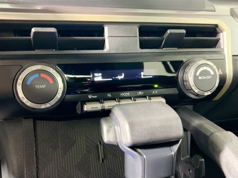 Used 2024 Toyota Tacoma SR5 AWD/4WD image 26