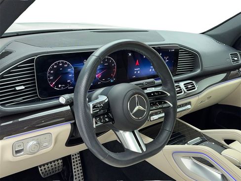 Used 2025 Mercedes-Benz GLS 450 4MATIC w/ AMG Line Exterior image 14