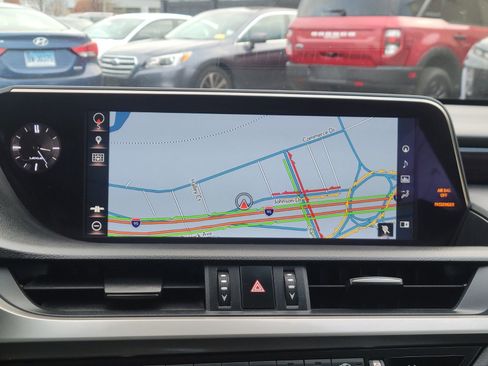 Used 2019 Lexus ES 350 Luxury image 20