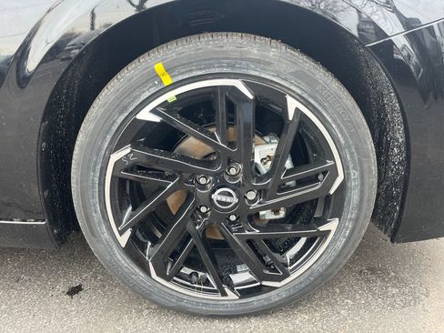 New 2026 Nissan Sentra SR w/ SR Premium Package image 11