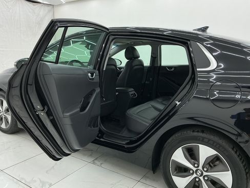 Used 2019 Hyundai Ioniq Limited FWD image 22