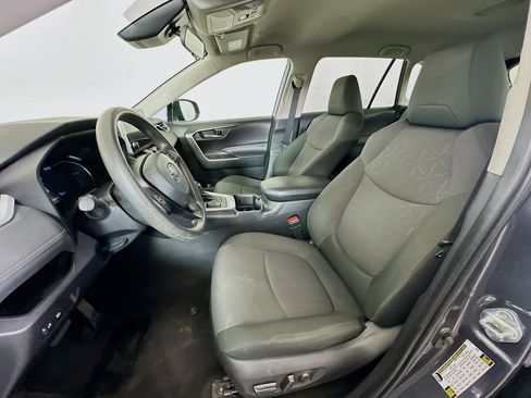Used 2023 Toyota RAV4 XLE FWD image 13