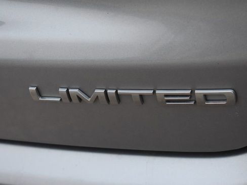 Used 2022 Jeep Compass Limited image 17