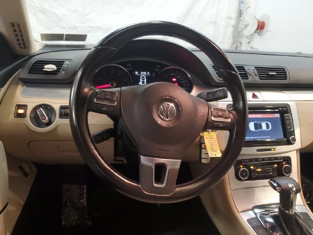 Used 2010 Volkswagen CC Luxury FWD image 16