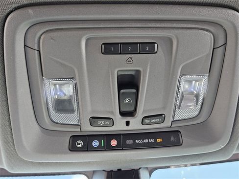 Used 2021 Chevrolet Silverado 1500 LT Trail Boss w/ Convenience Package II image 22