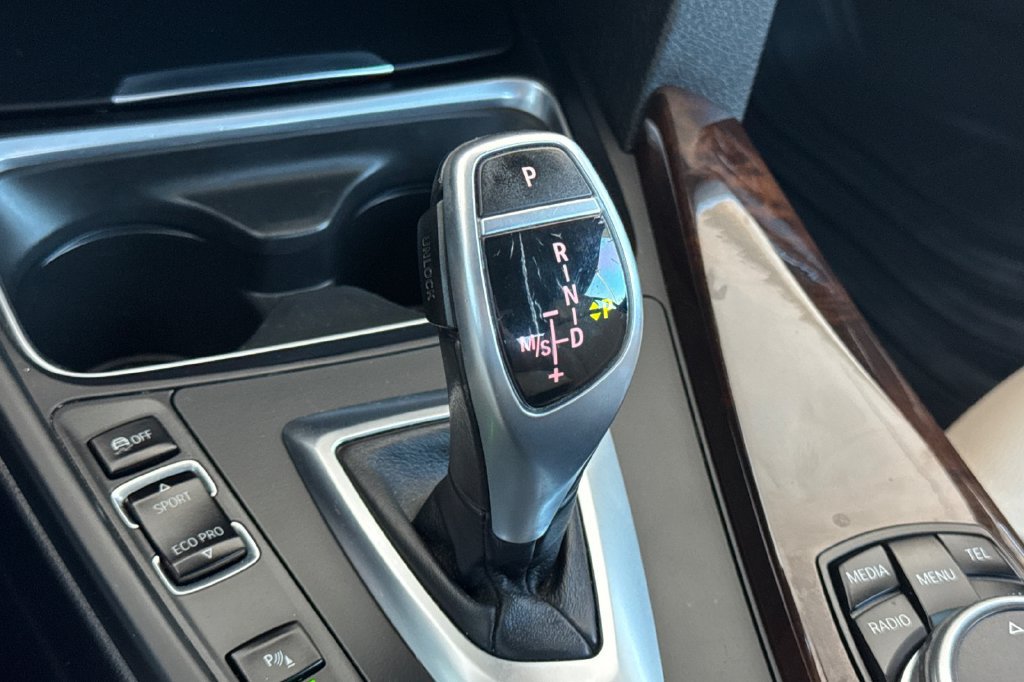 Used 2015 BMW 428i Convertible RWD image 24