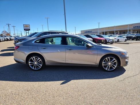 Used 2024 Chevrolet Malibu LT FWD image 9
