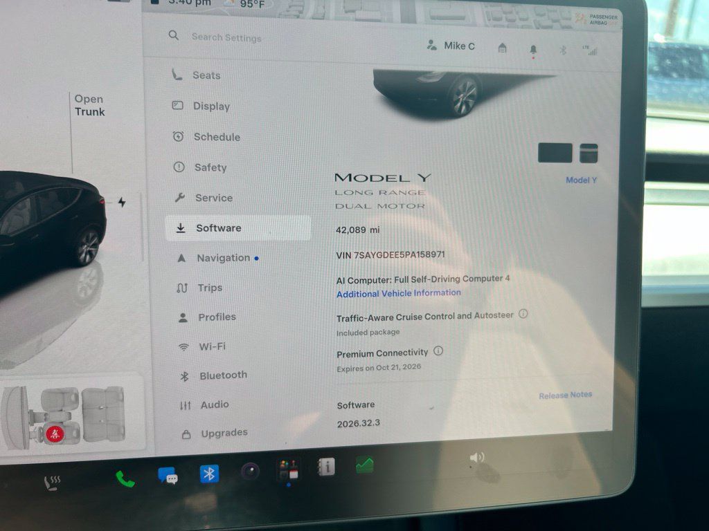Used 2023 Tesla Model Y AWD image 14