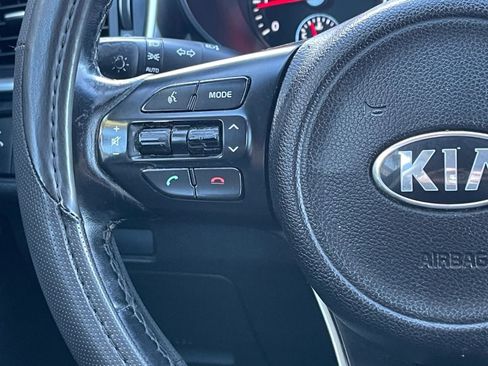 Used 2016 Kia Sorento LX w/ LX Convenience Package image 25