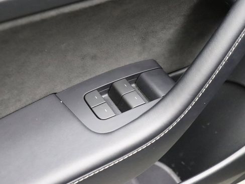 Used 2023 Tesla Model 3 Standard Range RWD image 21