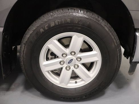 Used 2023 Ford F150 XLT AWD/4WD image 25