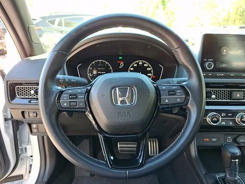 Used 2023 Honda Civic Sport image 18