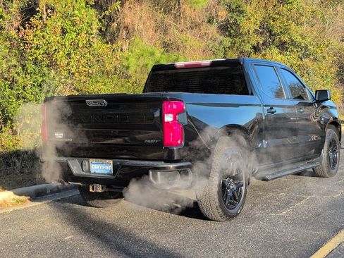 Used 2023 Chevrolet Silverado 1500 RST image 3