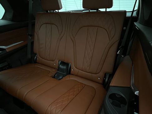 New 2026 BMW X7 M60i image 11