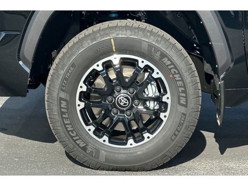 New 2026 Toyota Tundra SR5 image 31