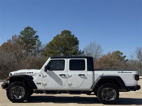 Used 2022 Jeep Gladiator Rubicon w/ Trailer Tow Package image 3
