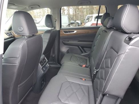 New 2026 Volkswagen Atlas SE image 12