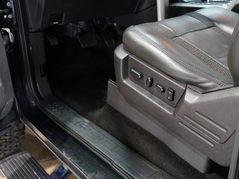 Used 2014 Ford F150 Raptor w/ Equipment Group 801A Luxury image 34