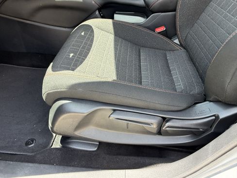 Used 2025 Honda HR-V Sport image 30