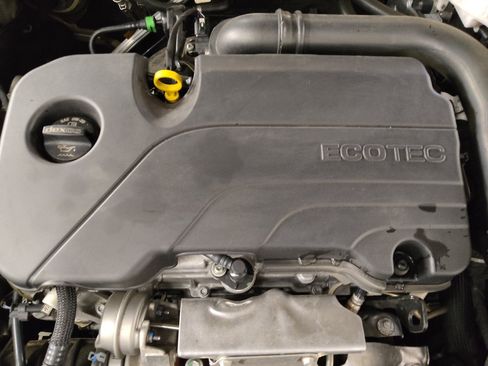 Used 2024 Chevrolet Malibu LT FWD image 30