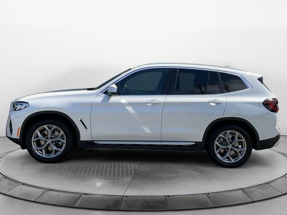 Used 2023 BMW X3 xDrive30i w/ Premium Package AWD/4WD image 4