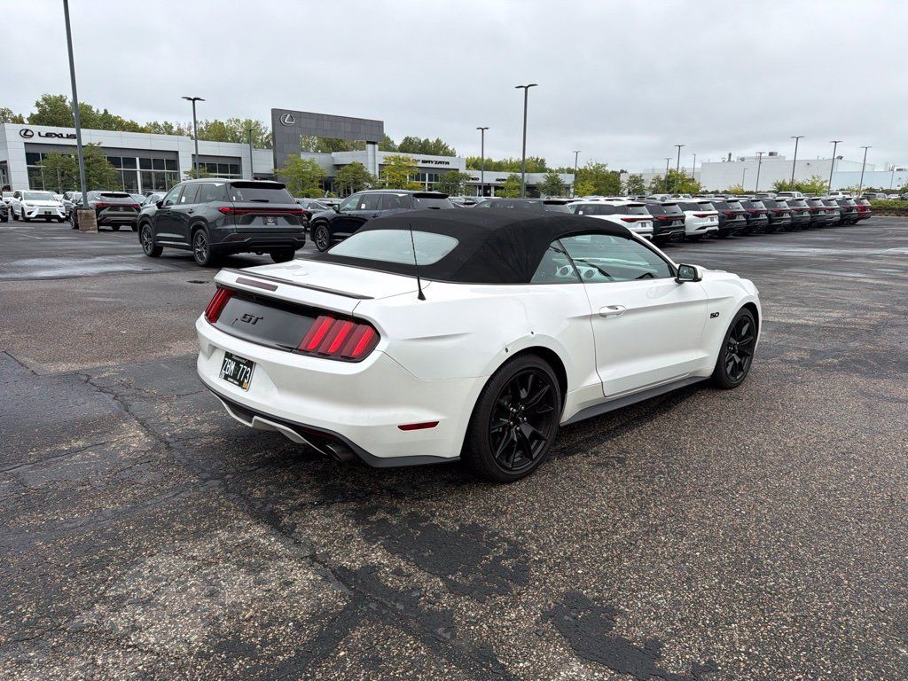 Used 2017 Ford Mustang GT Premium w/ Black Accent Package RWD image 31