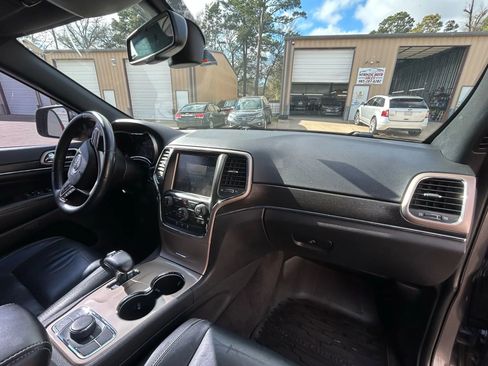 Used 2015 Jeep Grand Cherokee Limited image 9