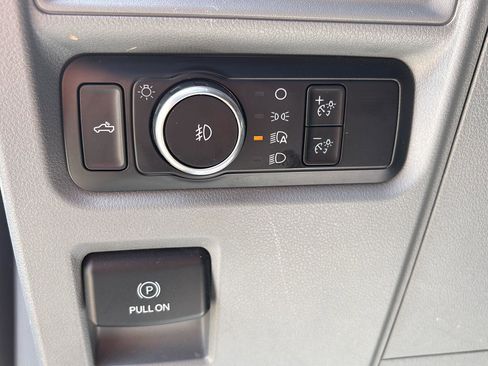 Used 2024 Ford F150 XLT w/ Tow/Haul Package image 11