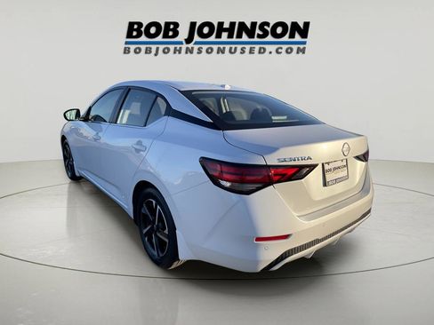 Used 2024 Nissan Sentra SV image 4