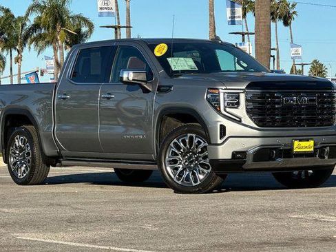 Used 2025 GMC Sierra 1500 Denali Ultimate image 2