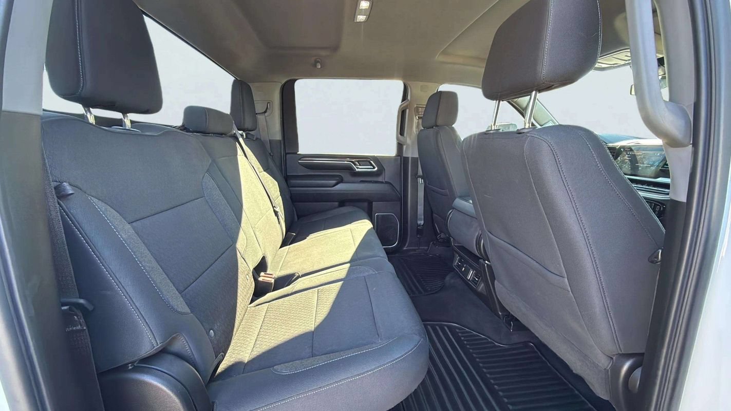 Used 2024 Chevrolet Silverado 2500 LT w/ Convenience Package AWD/4WD image 18