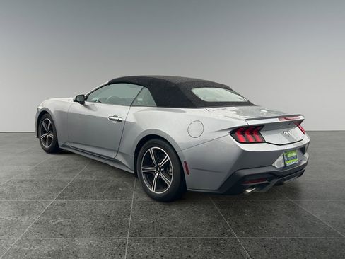 Used 2024 Ford Mustang Premium image 5