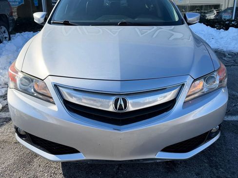 Used 2015 Acura ILX w/ Technology Package FWD image 2