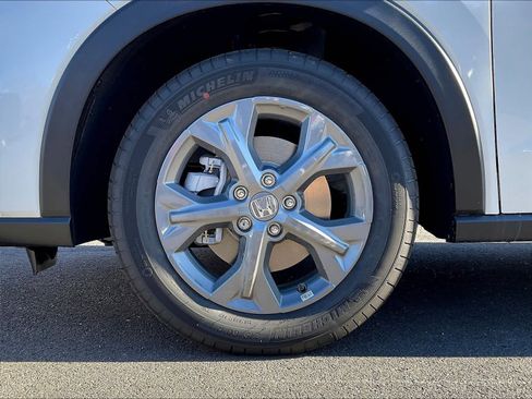 New 2026 Honda HR-V LX image 8