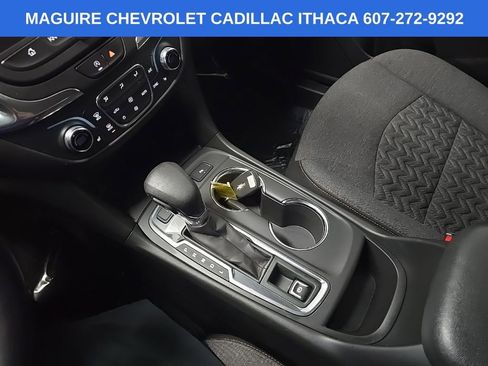 Used 2022 Chevrolet Equinox LT AWD/4WD image 27