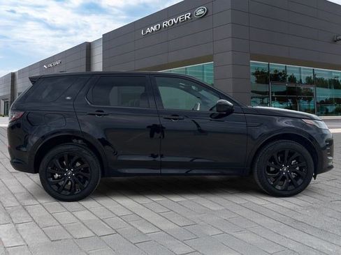 Used 2025 Land Rover Discovery Sport Dynamic SE AWD/4WD image 6