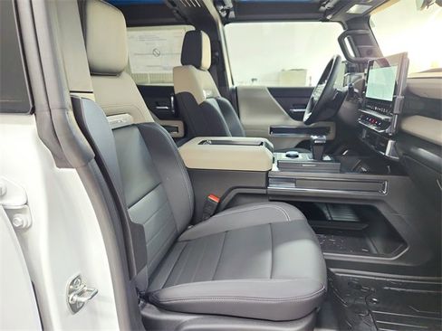 New 2026 GMC Hummer EV SUV image 39