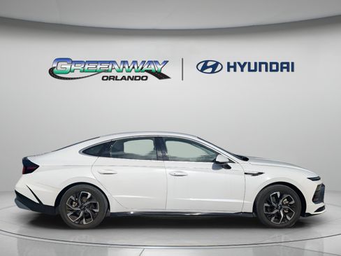 Certified 2024 Hyundai Sonata SEL FWD image 8