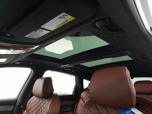 New 2025 Genesis GV80 3.5T Prestige image 13